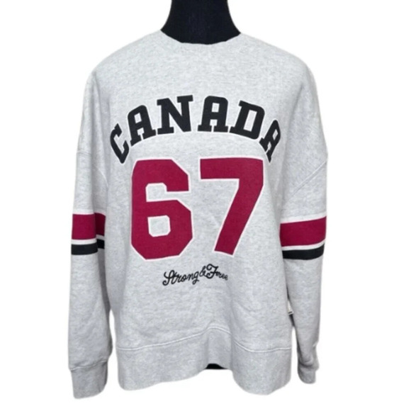 hudson's bay Tops - Hudson's Bay Womens Small Slogan Crew Neck Crew Sweatshirt